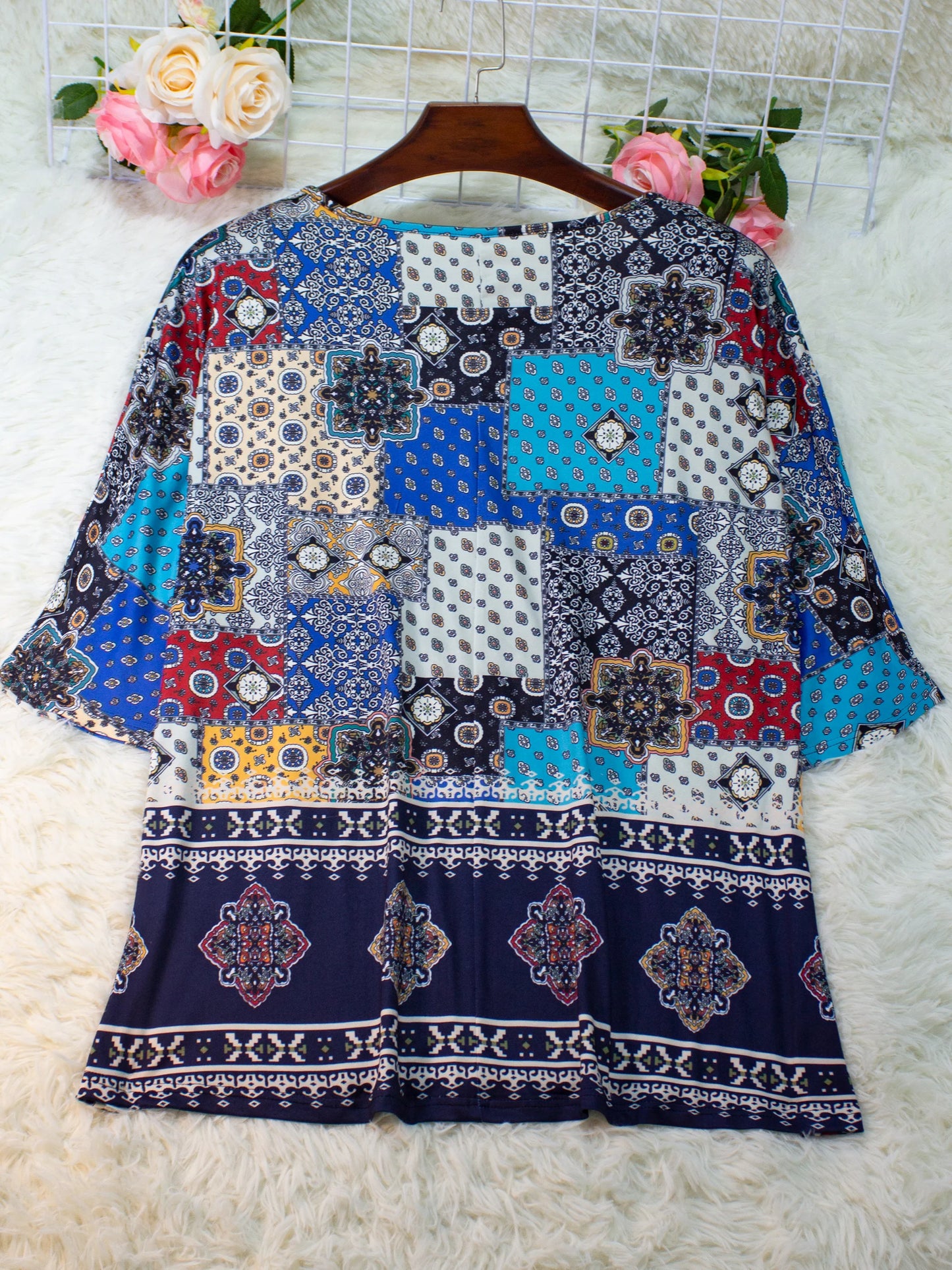 Bohemian Print V-Neck Tie-Waist 3/4 Sleeve Plus Size Women's T-Shirt - Elegant Ethnic Blouse