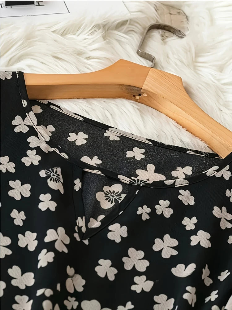 Plus size Commuter loose floral T-shirt Women's casual and elegant V-neck long-sleeved blouse Autumn