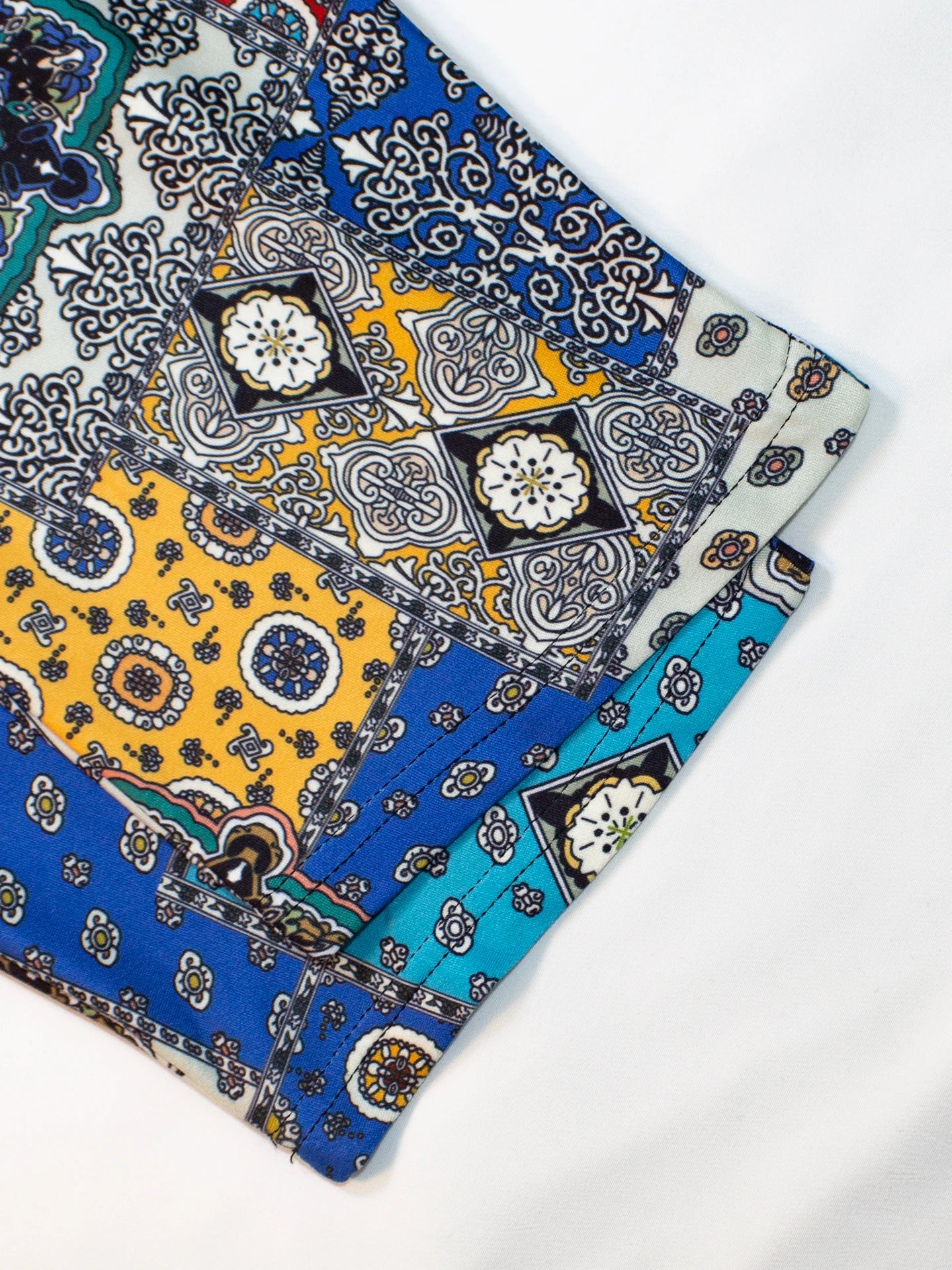 Bohemian Print V-Neck Tie-Waist 3/4 Sleeve Plus Size Women's T-Shirt - Elegant Ethnic Blouse
