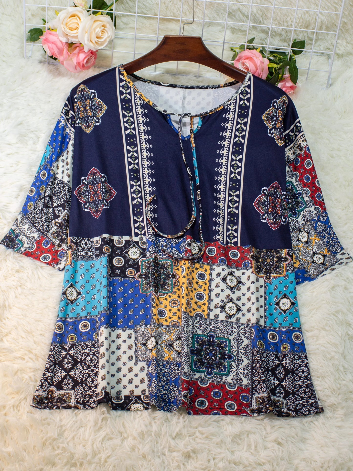 Bohemian Print V-Neck Tie-Waist 3/4 Sleeve Plus Size Women's T-Shirt - Elegant Ethnic Blouse